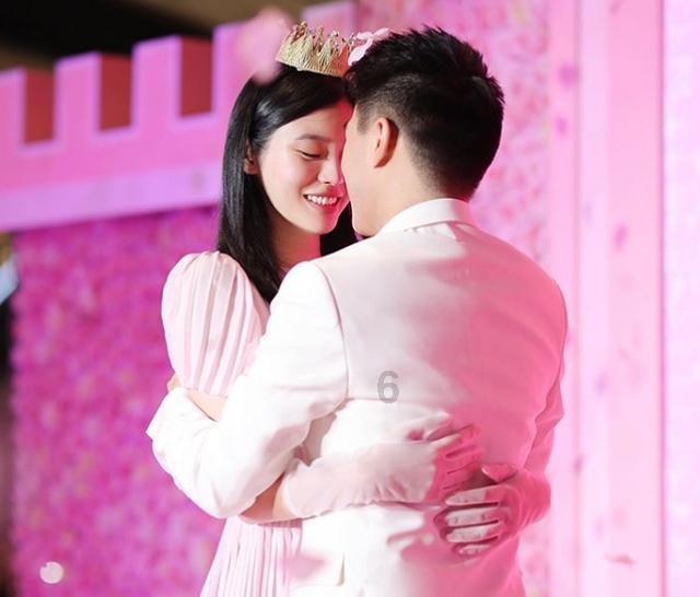 自己的银行卡被暂停非柜面了老婆能去柜台取钱吗?游戏画面